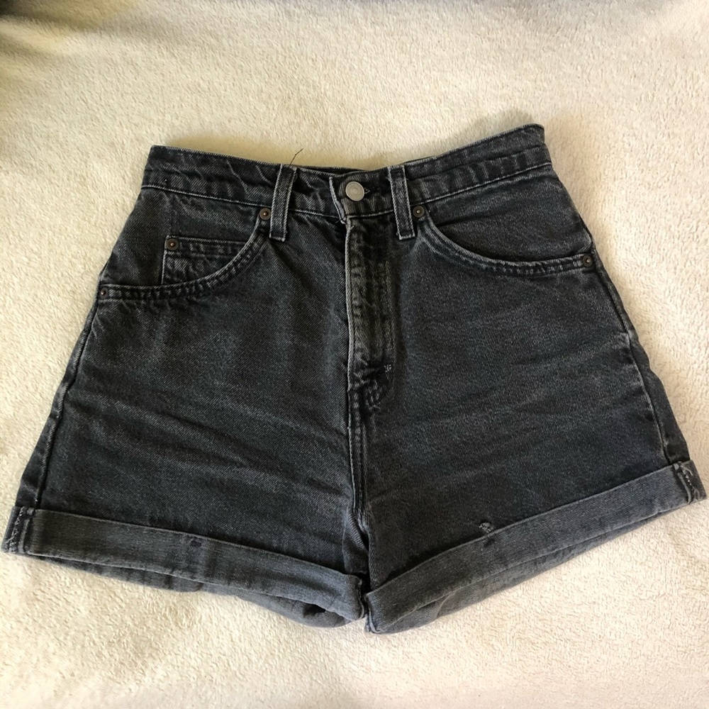 Levi’s Vintage black jean short